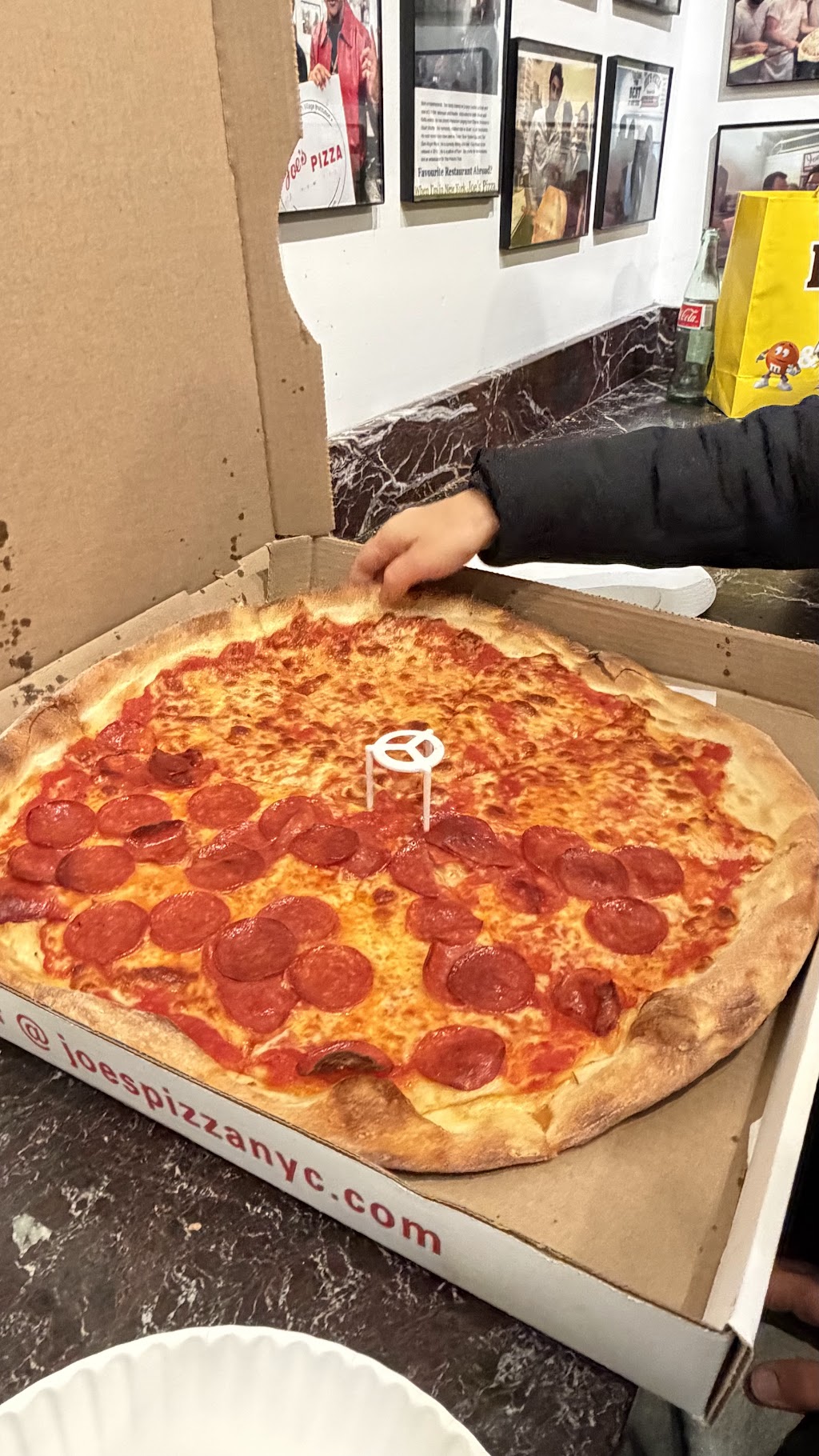 Joe's Pizza