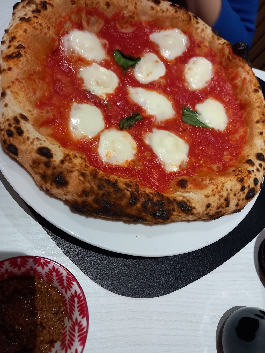 Zampo quasi Napoletana