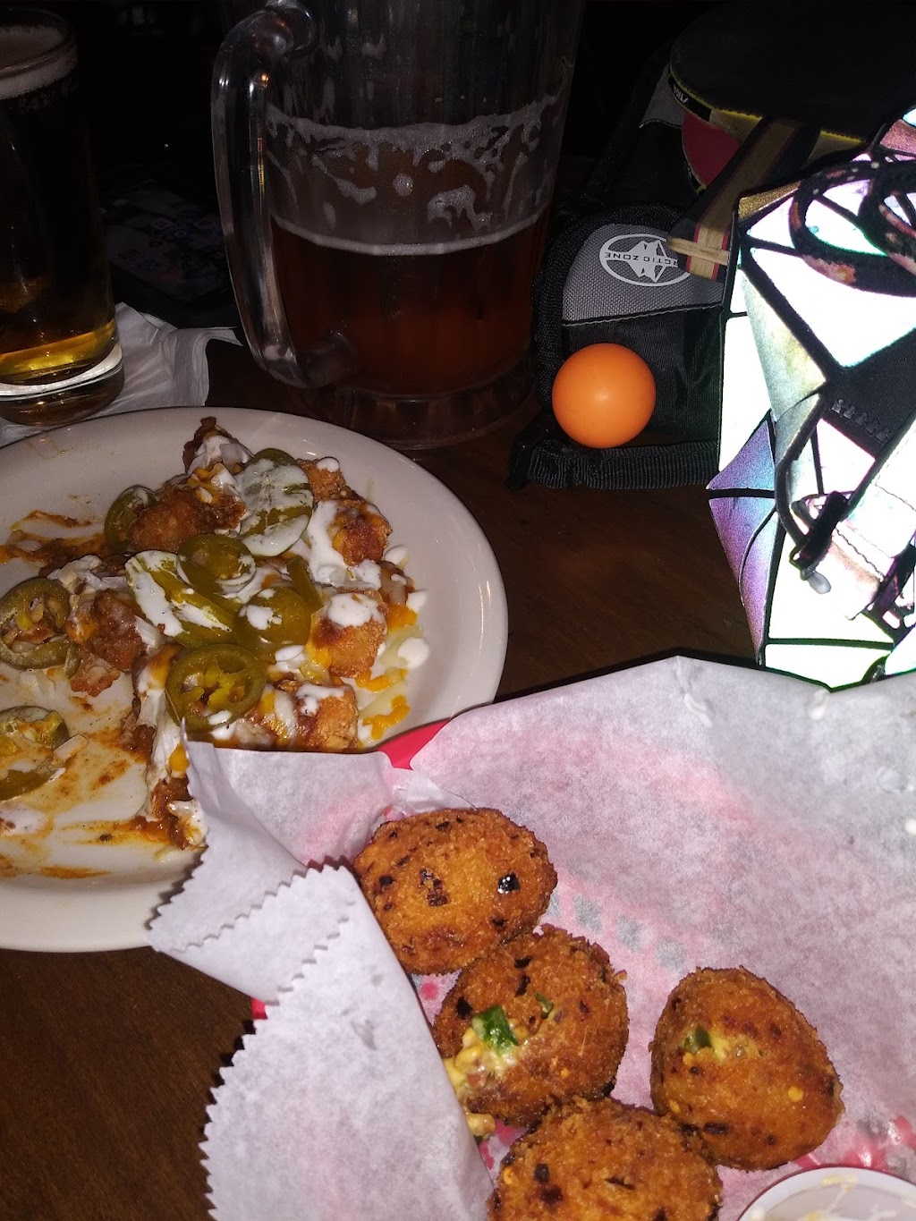Sharky's Bar, Grill & Games