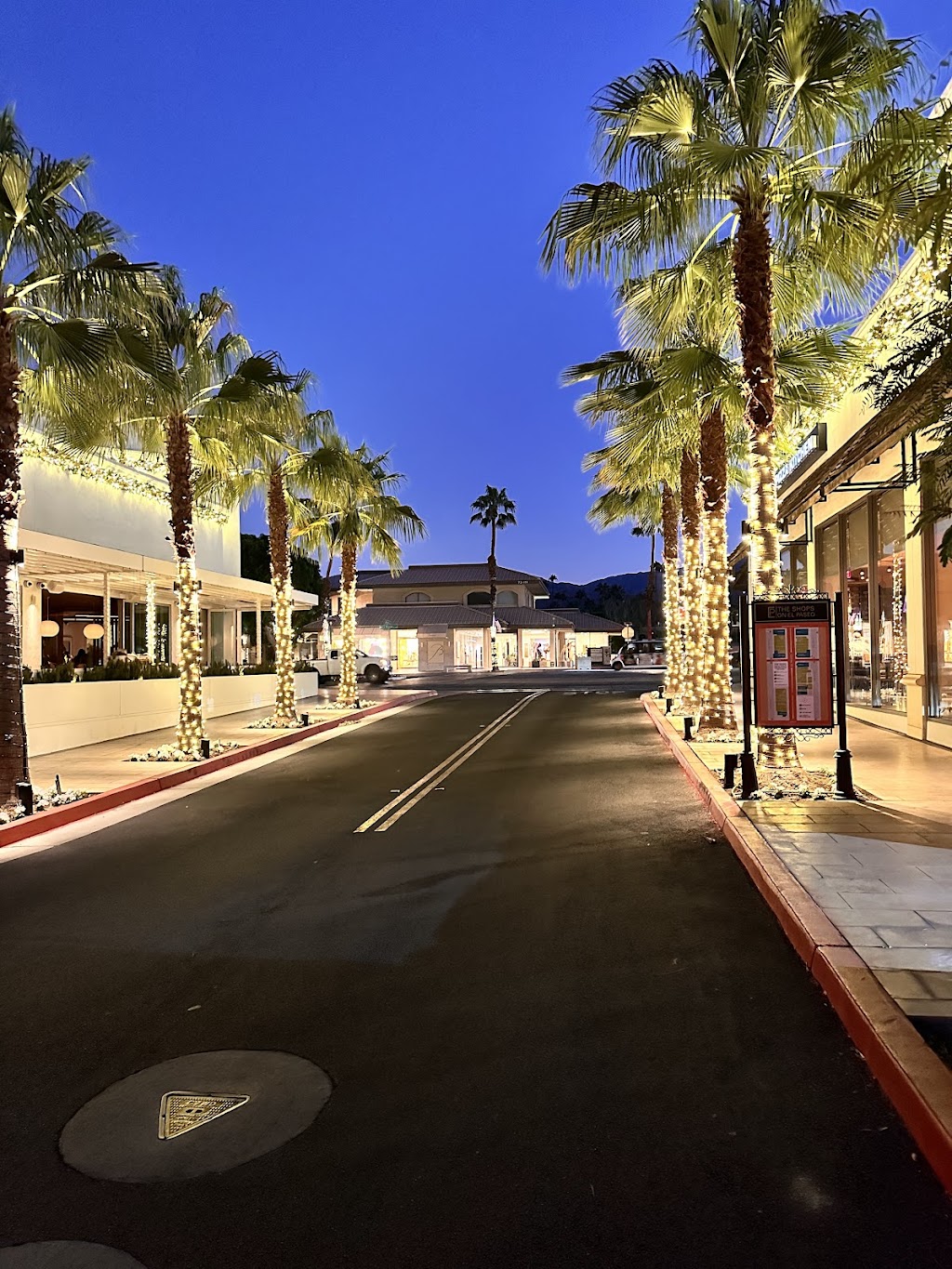 California Pizza Kitchen, Palm Desert, CA