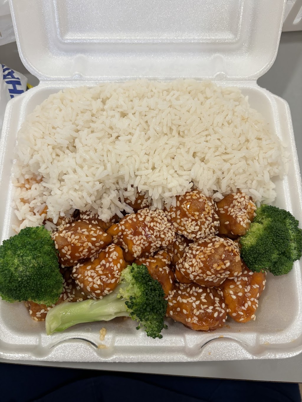 Wok's Chinese Cuisine