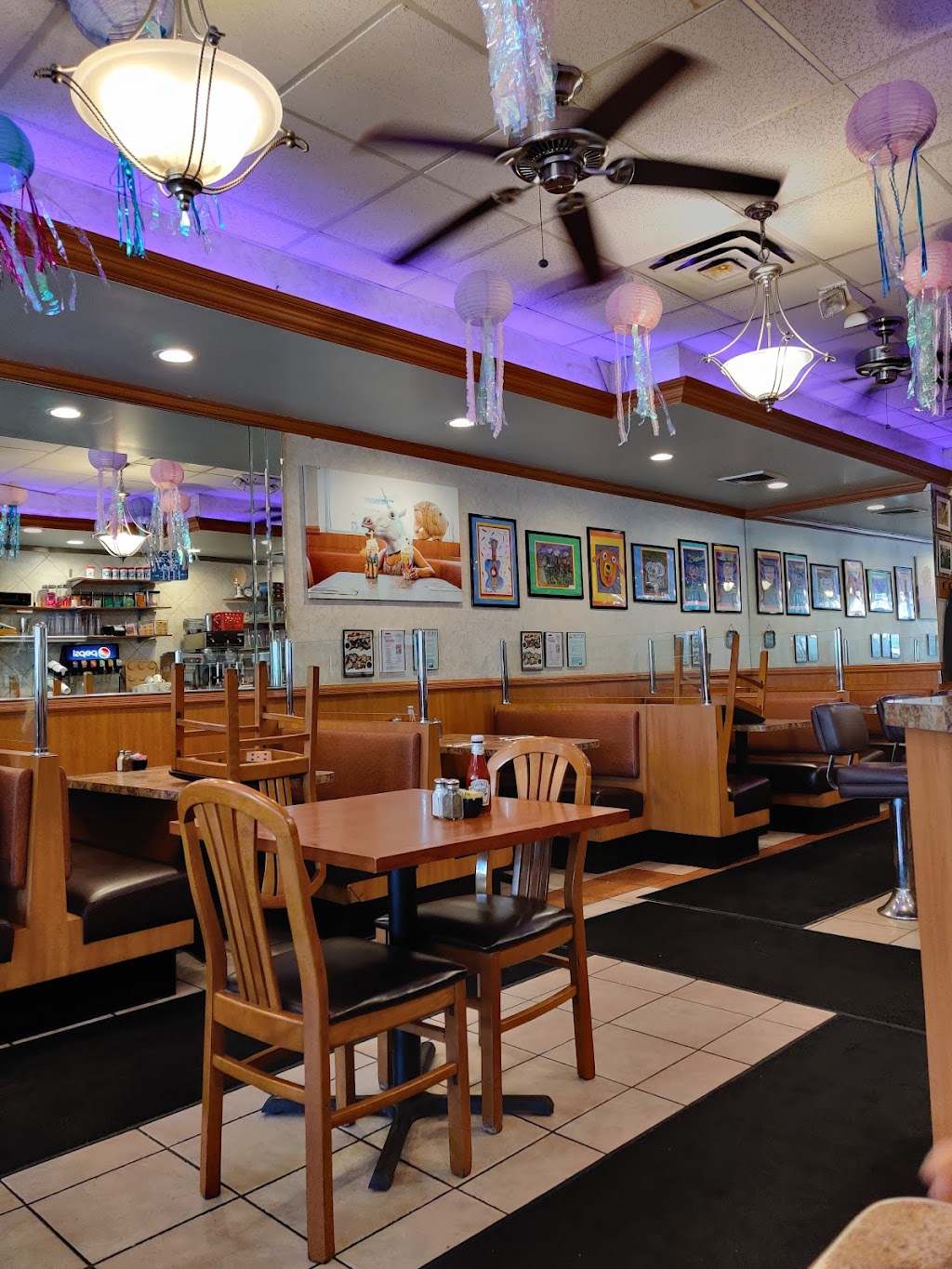 Diner By The Sea
