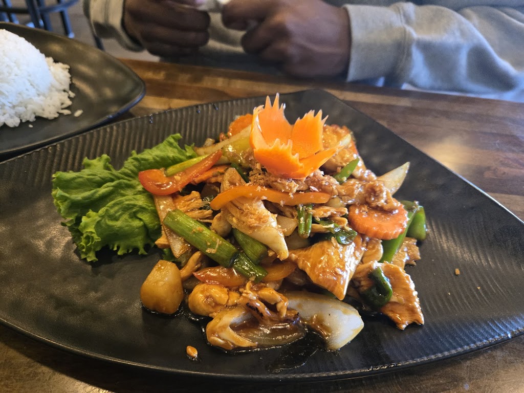 Sip Saam Thai