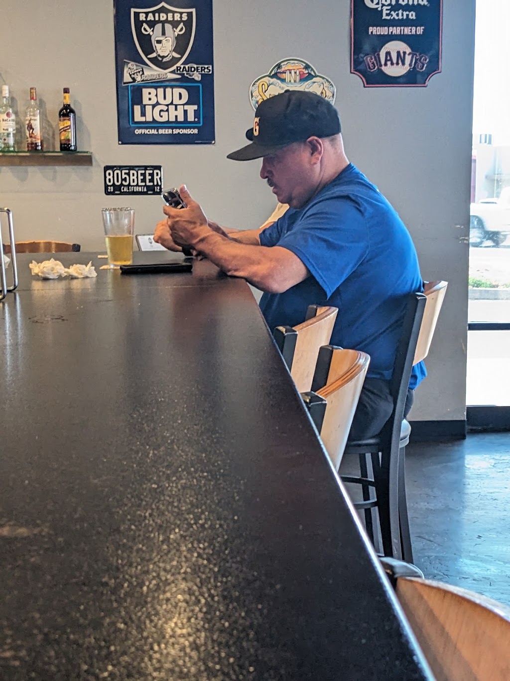 Jura's Pizza Parlor