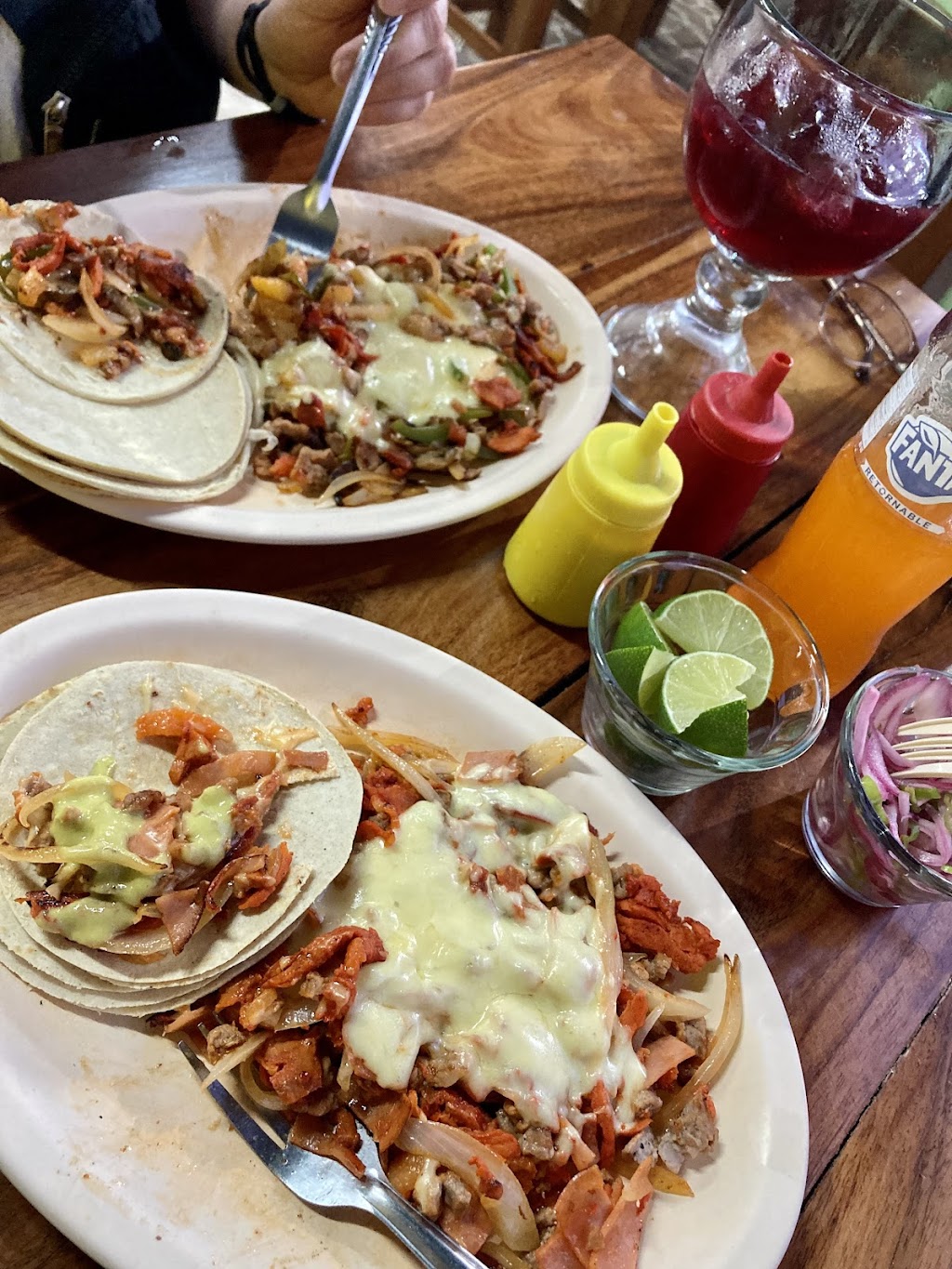 Taqueria la riviera costena