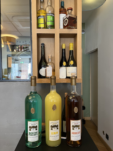 AROMATIQUE RESTAURANT