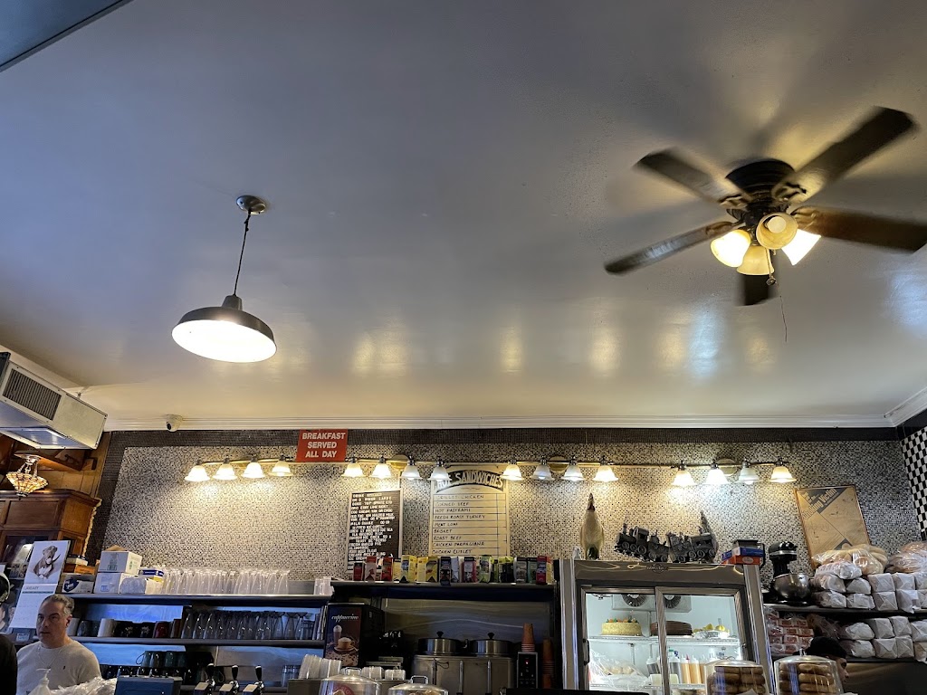 Tom's Restaurant