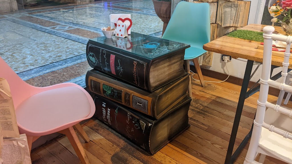 Rabbit Hole Café