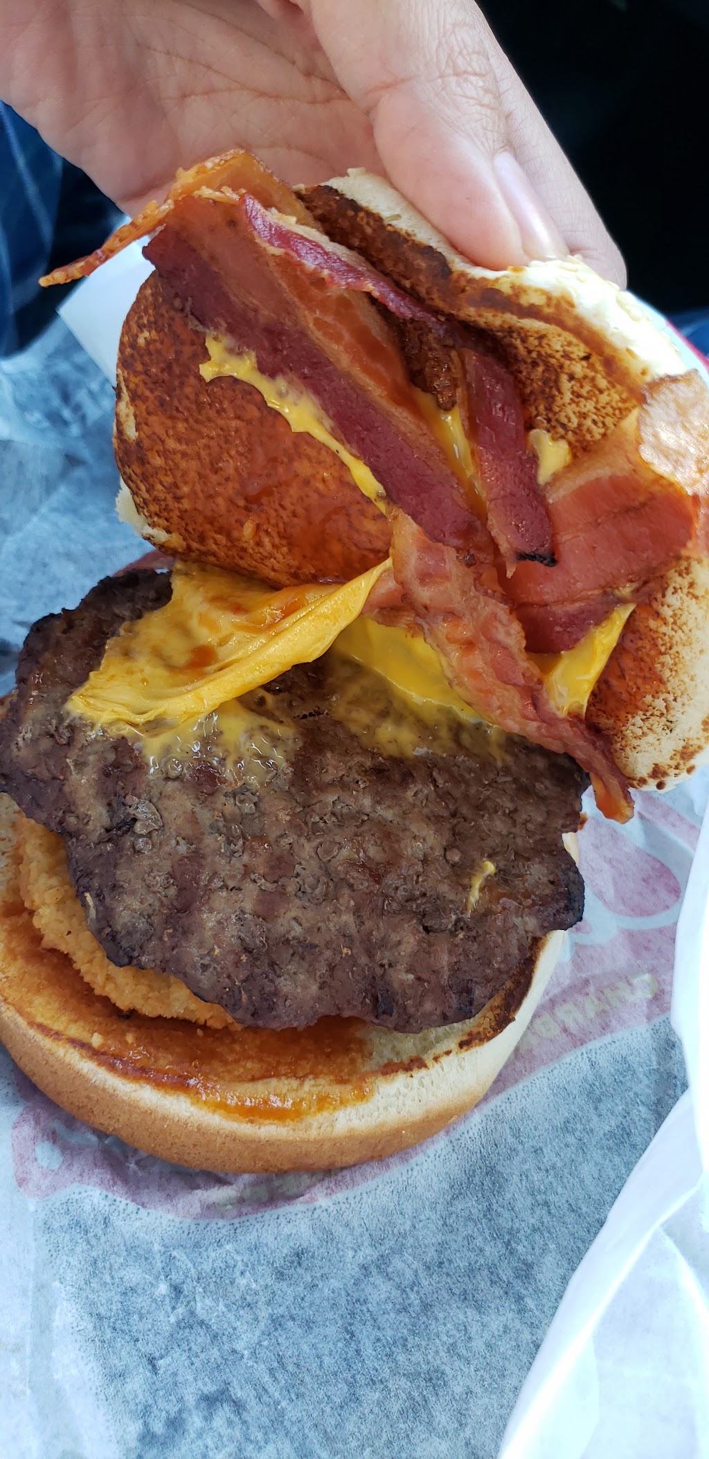 Carl's Jr.