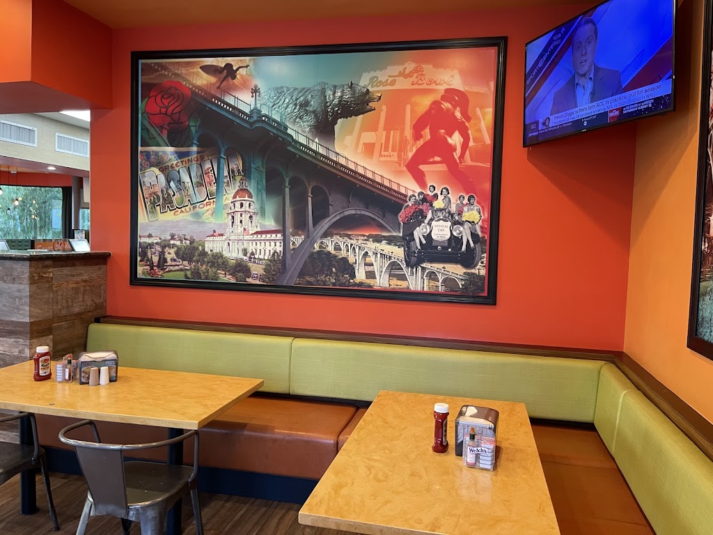 Tom's Family Restaurant