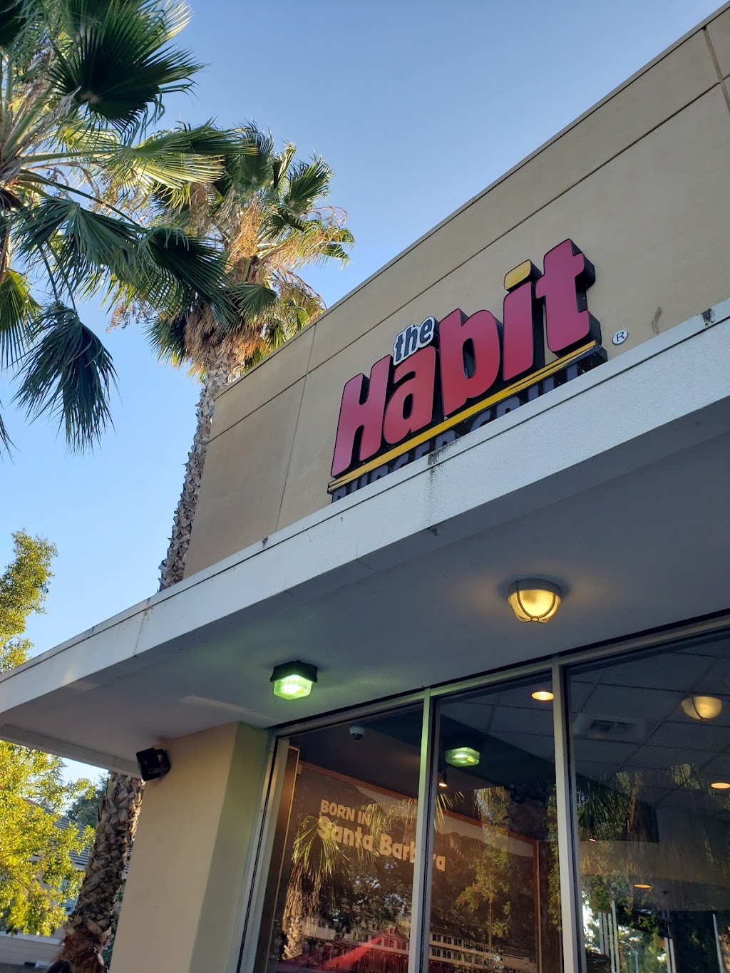 The Habit Burger Grill, Elk Grove, CA