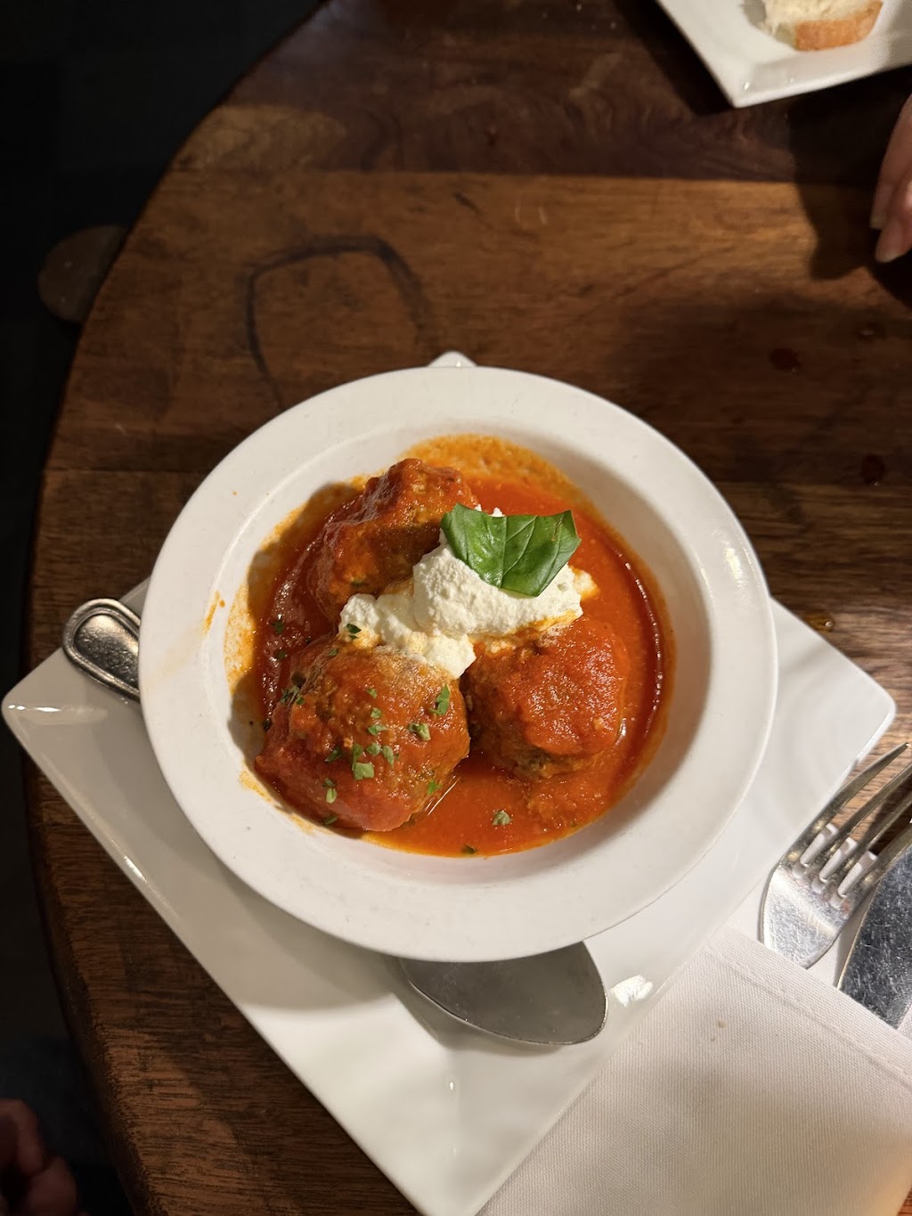 Bella Luna Restaurant