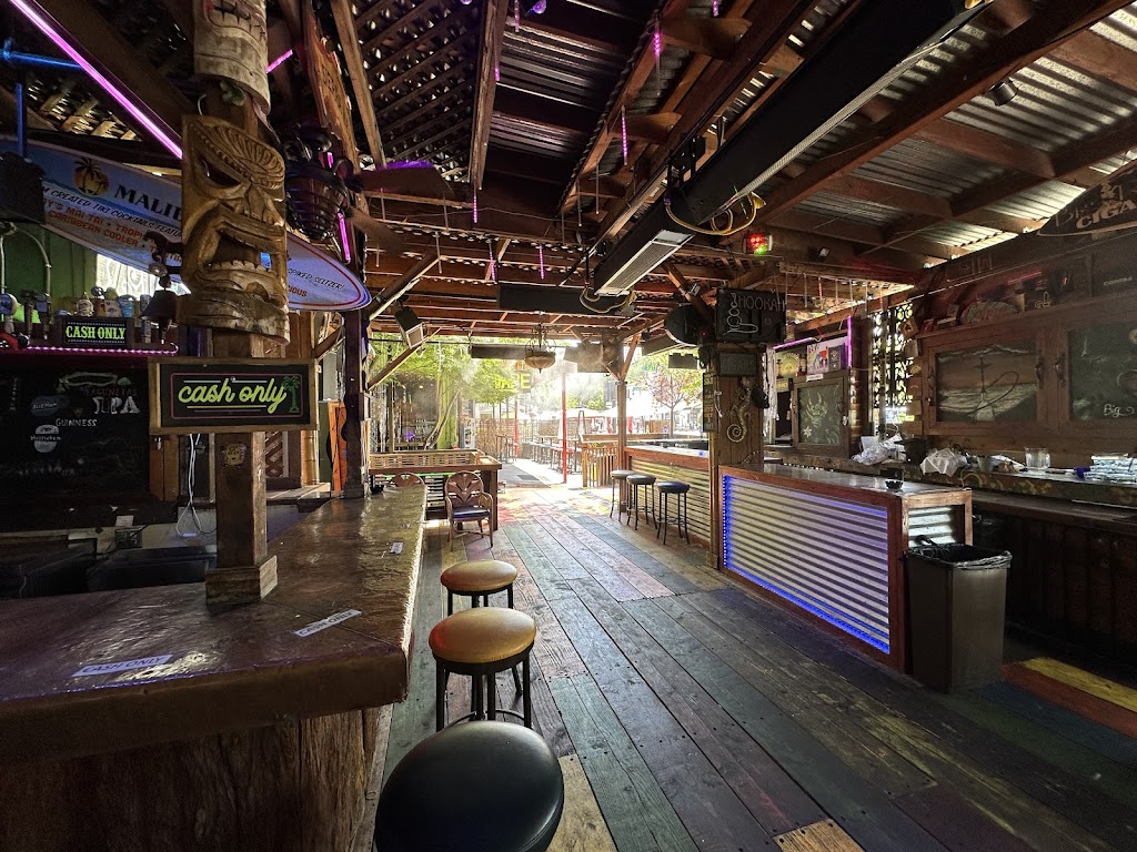Scarlett's Saloon