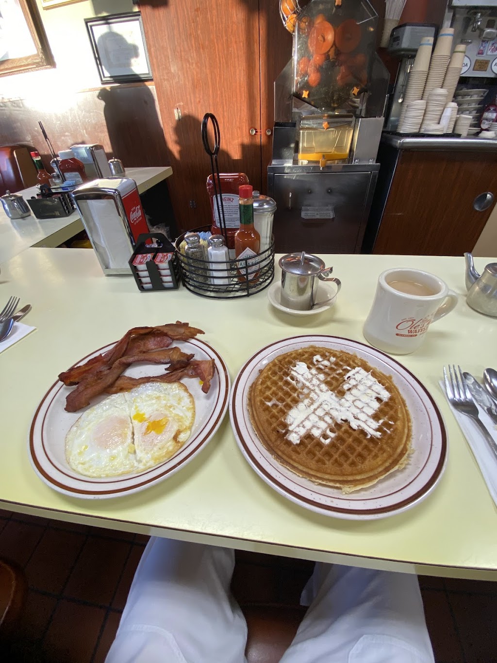 Ole's Waffle Shop