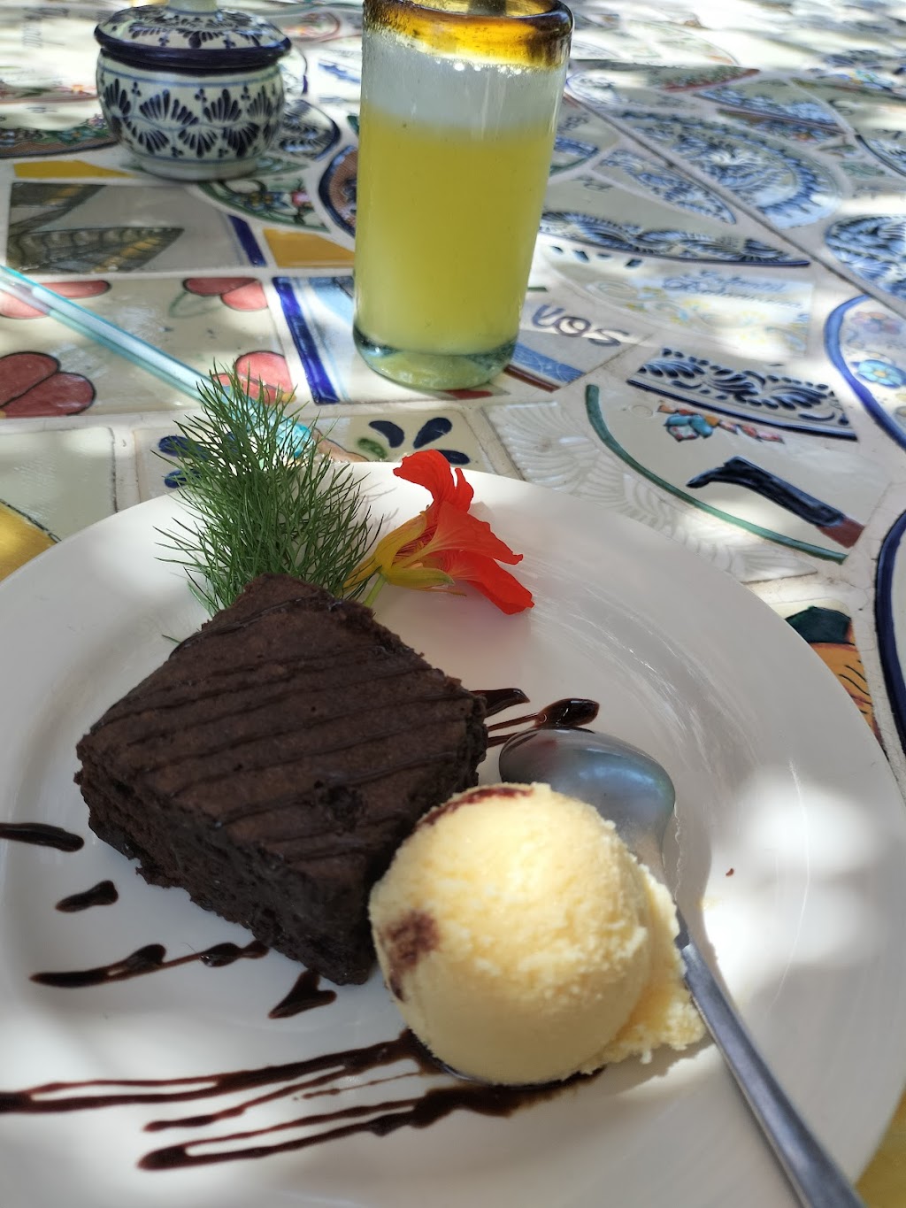 Manos Artesanales Café