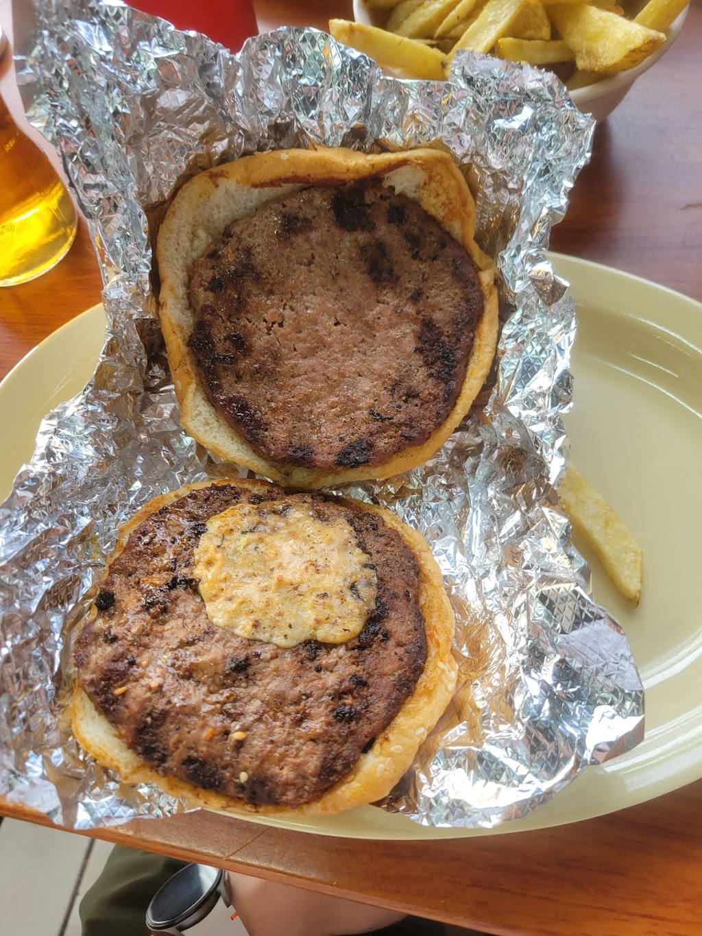 Rayon Burgers