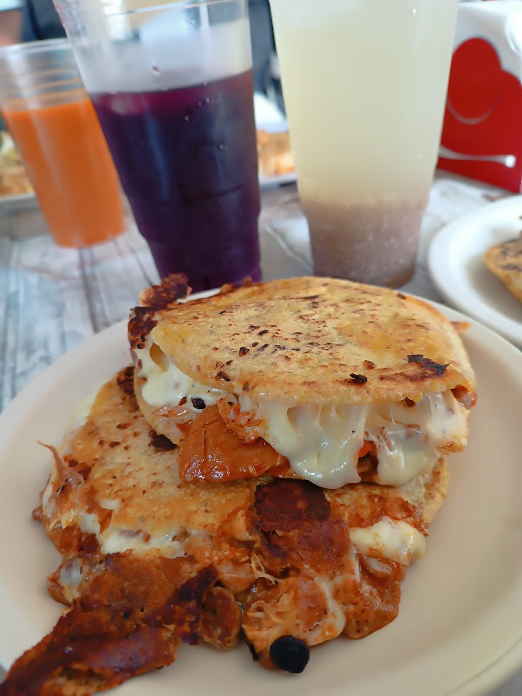 Gorditas y +