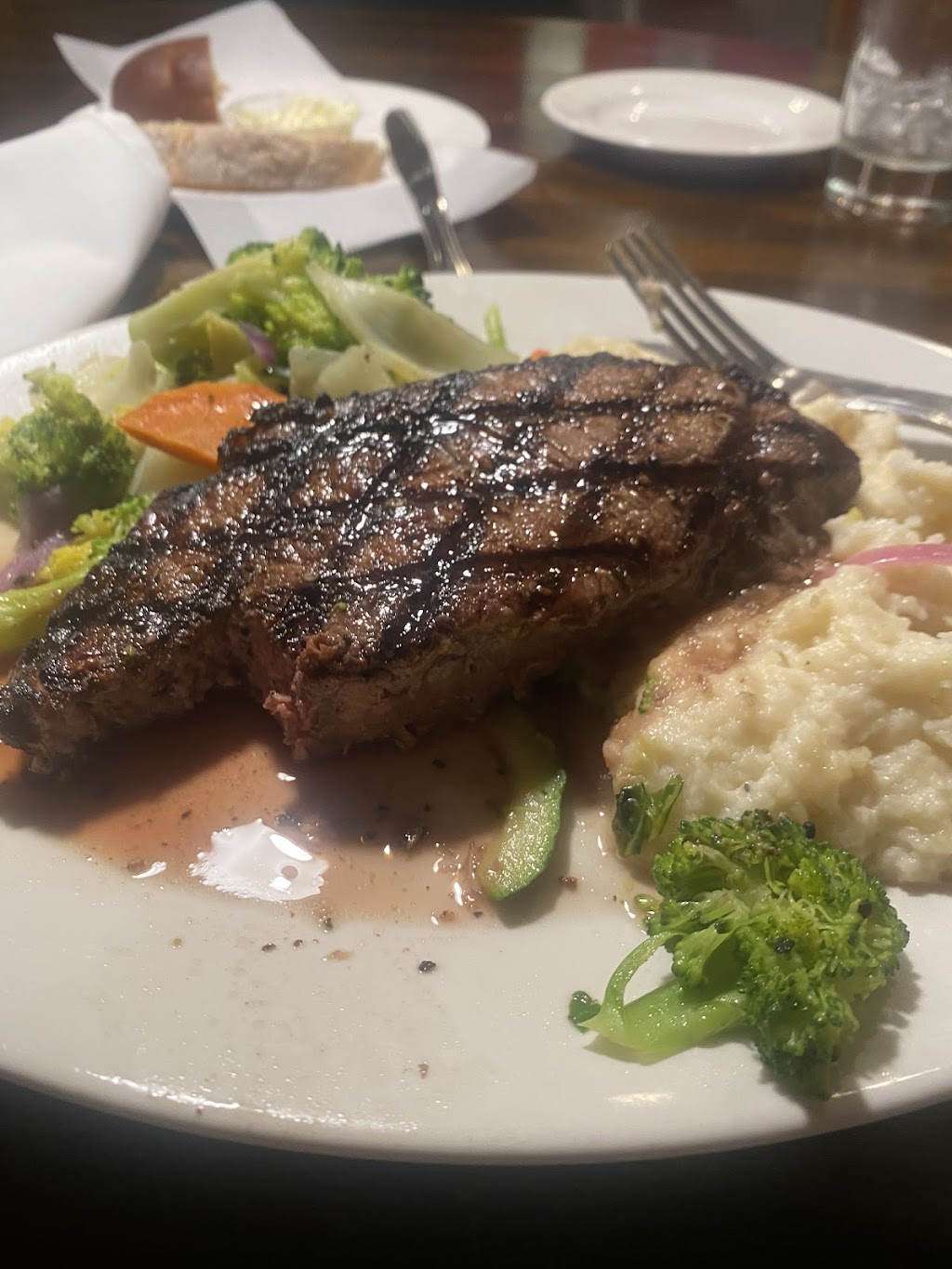 Gino's Restaurant, Salinas, CA
