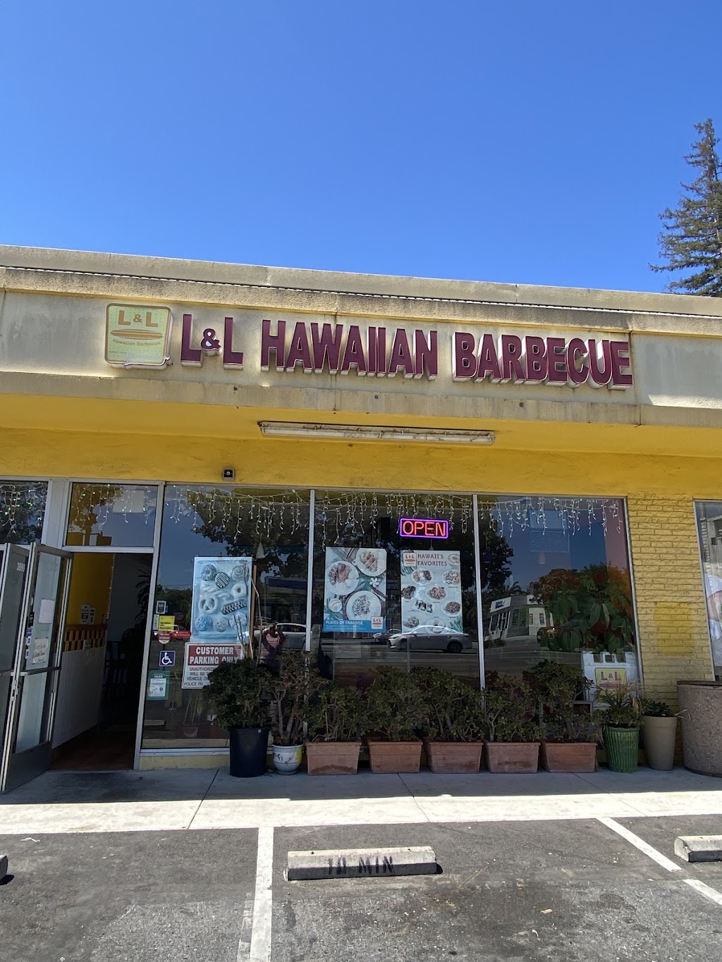 L&L Hawaiian Barbecue