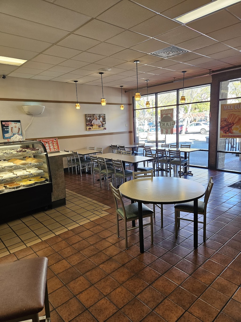 Nation's Giant Hamburgers & Great Pies