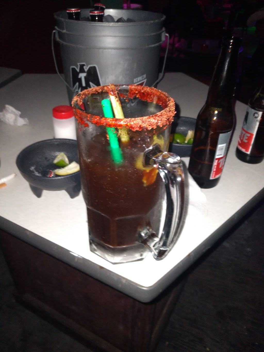 La Escondida Antro Bar & Mucho Karaoke