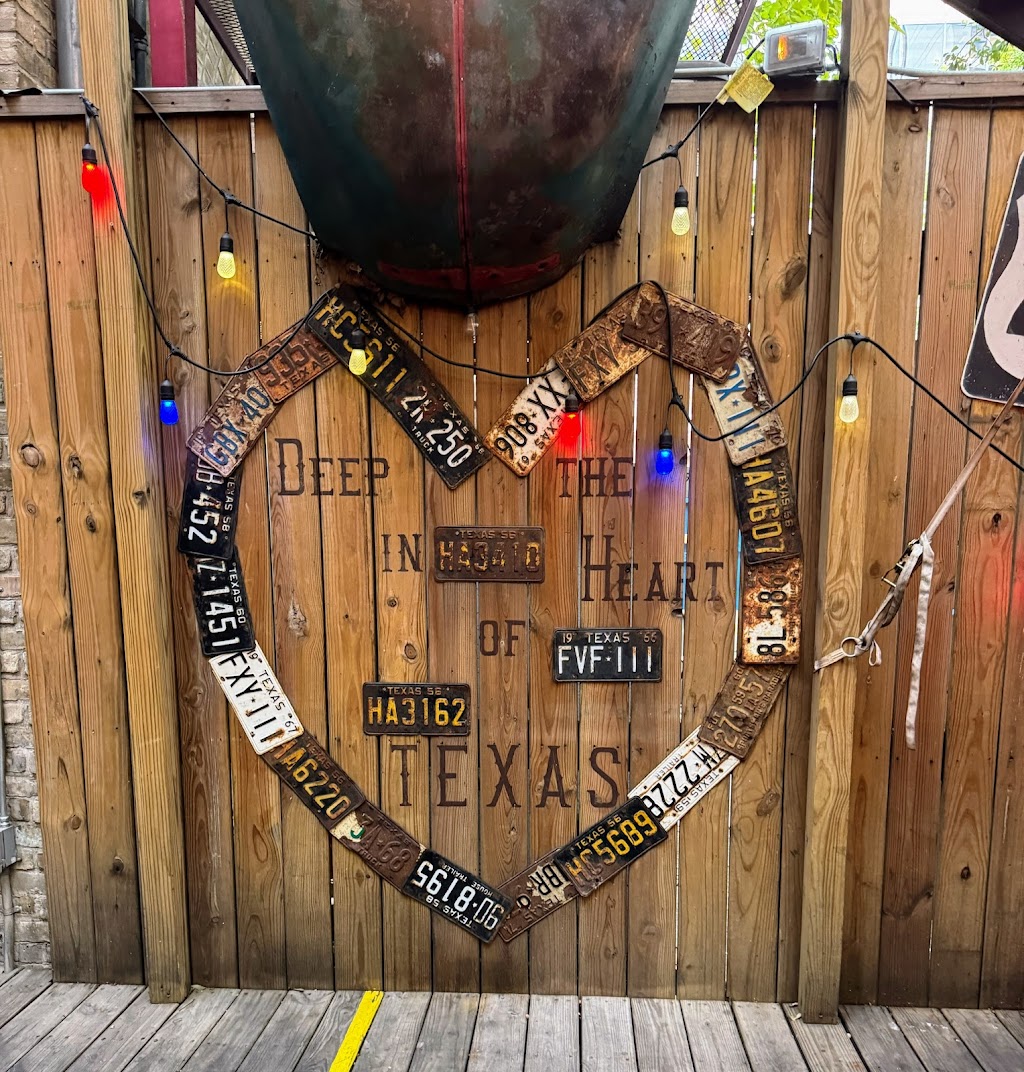 Cooper's Old Time Pit Bar-B-Que