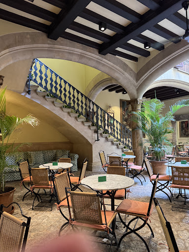Bajamor Café