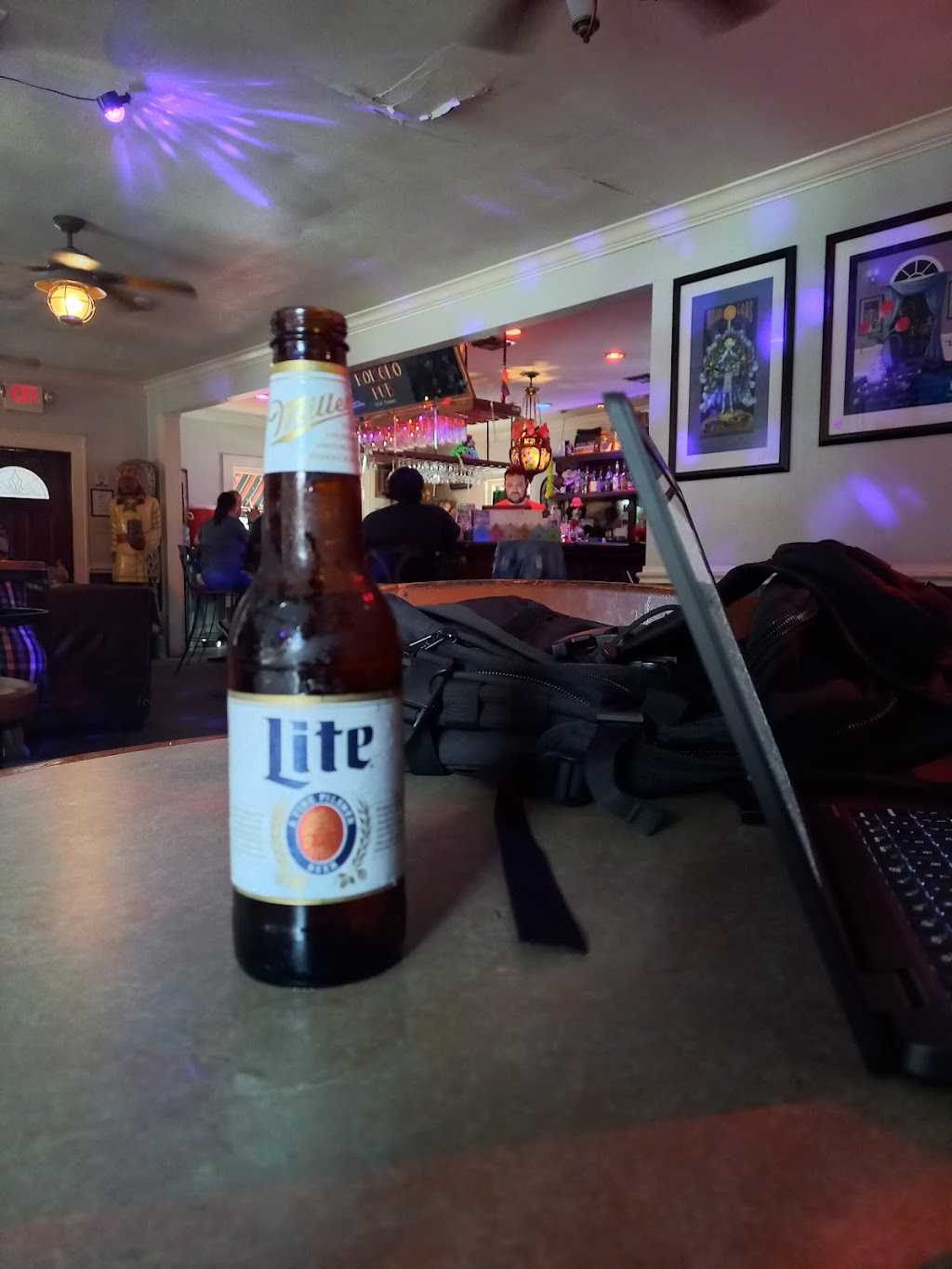 Komodo Pub