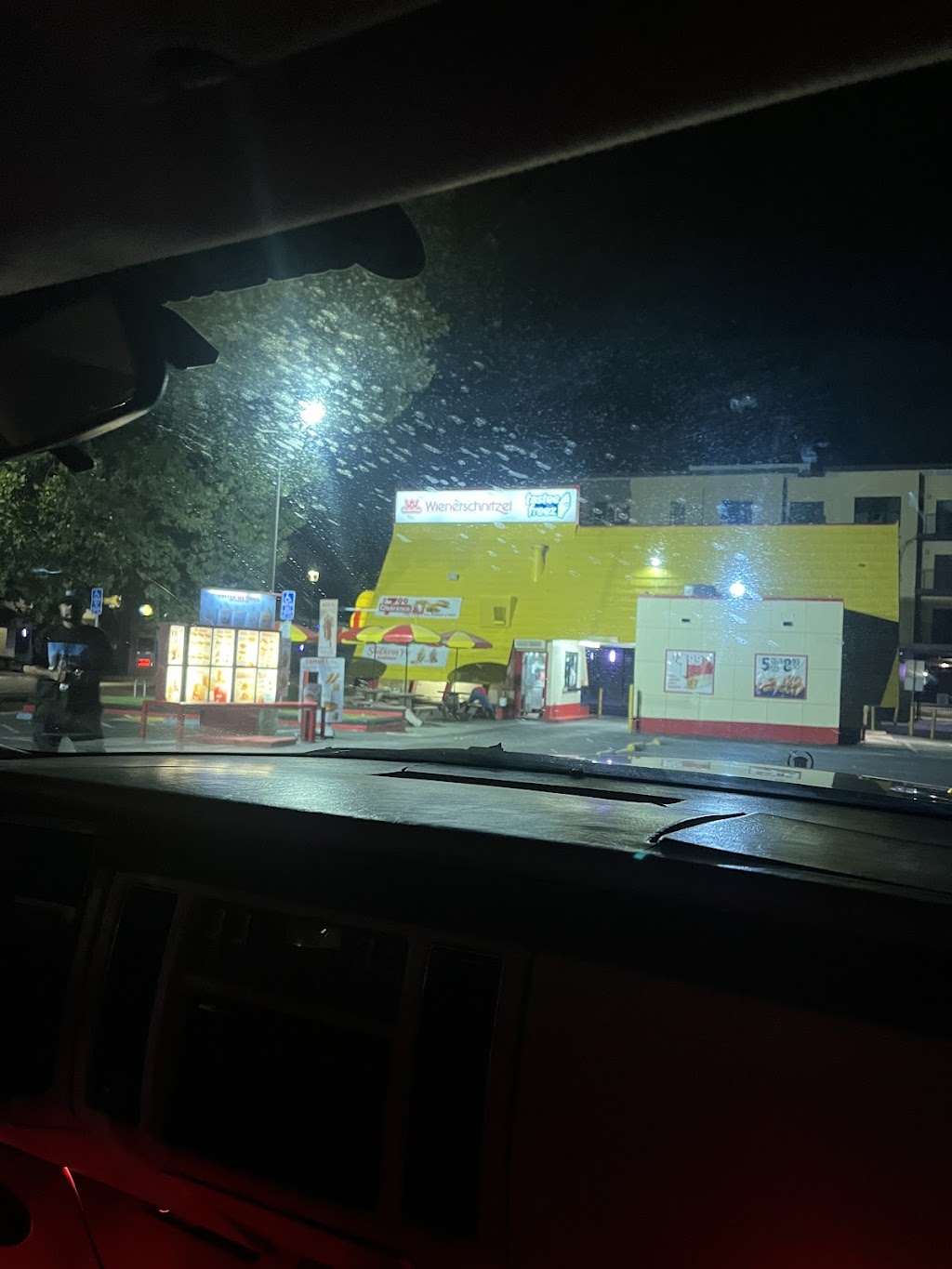 Wienerschnitzel