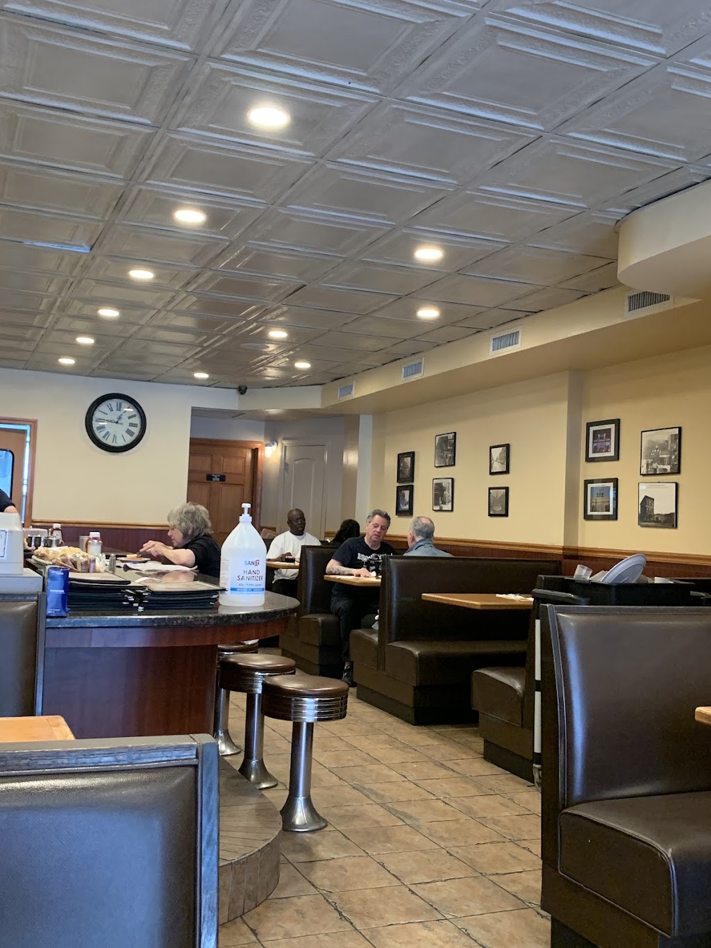 Fifth Avenue Diner