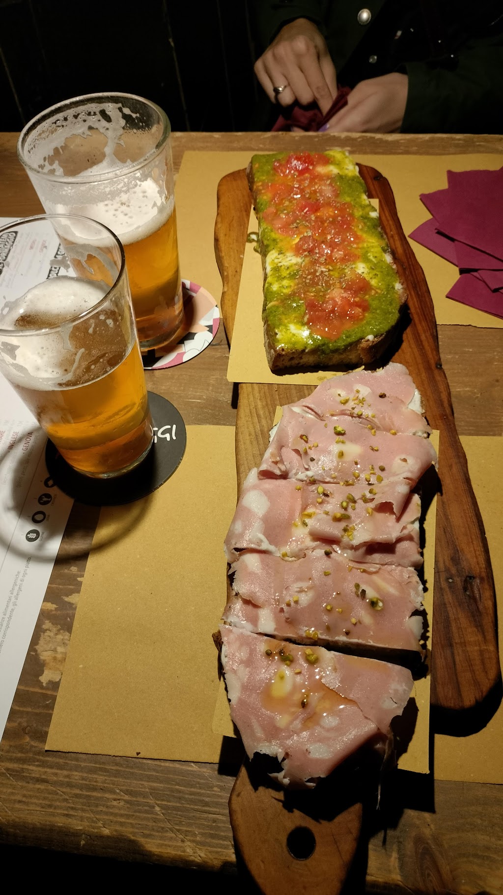 Ai troeggi (vino, birra e bruschette), Liguria, Italy