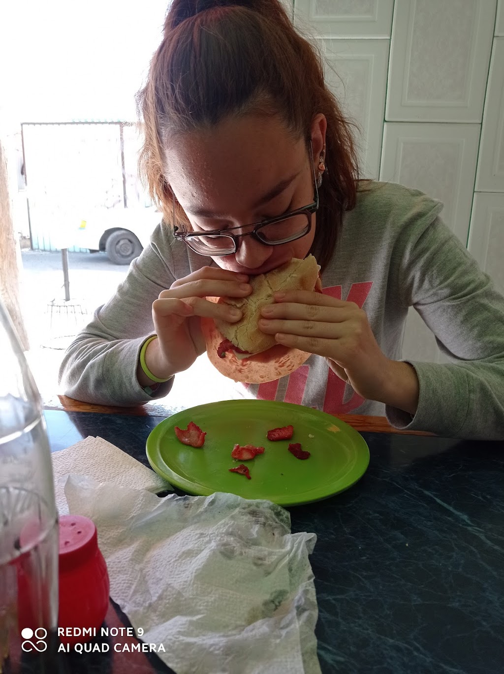 Torteria y Hamburguesas "Lolita y Carmelita"