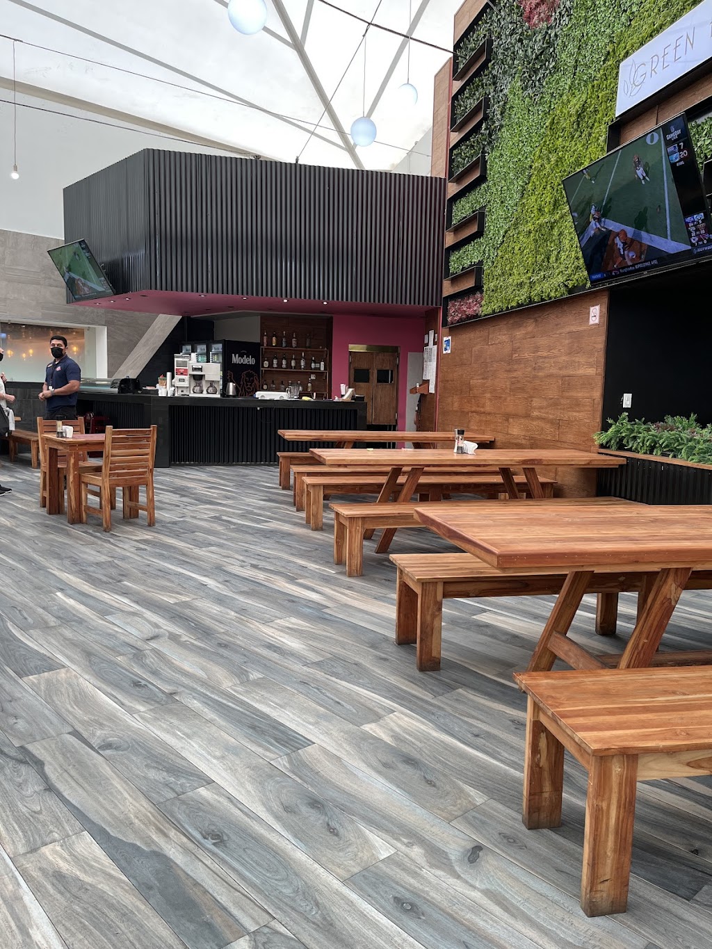 Green Barra Cafe