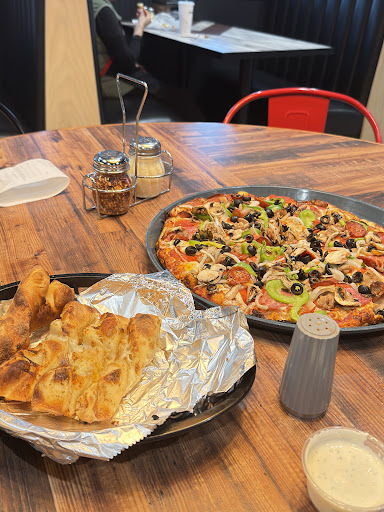 Round Table Pizza, Morgan Hill, CA