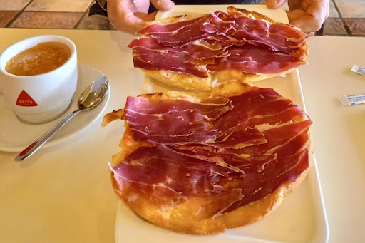 Bar de la Piru