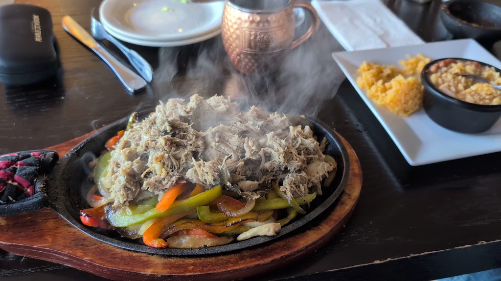 Agave Restaurant & Lounge