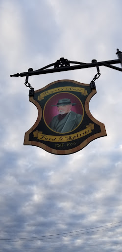 Salty's Pub