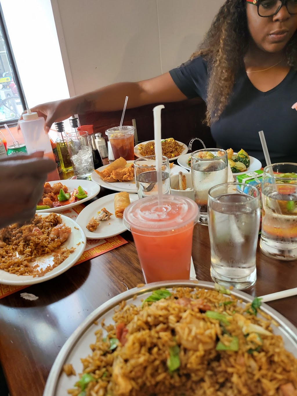 La Nueva Victoria Restaurant