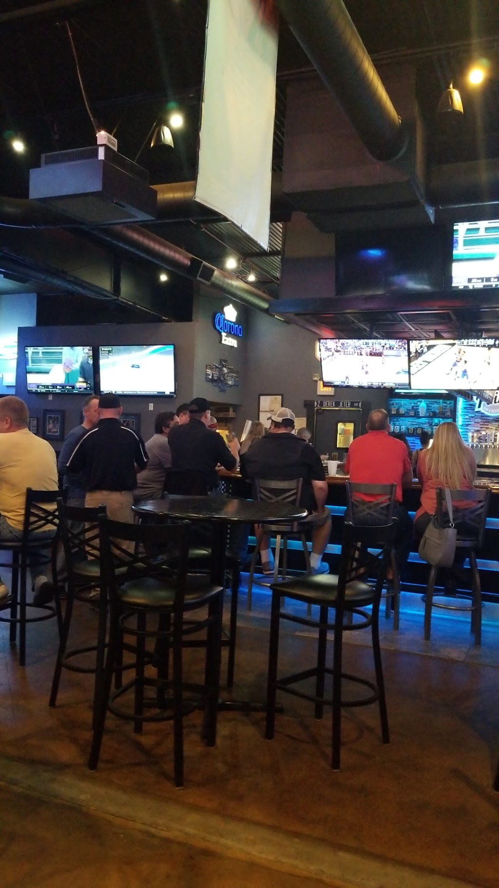 Lake Dallas Point Restaurant & Sportsbar, Lake Dallas, TX