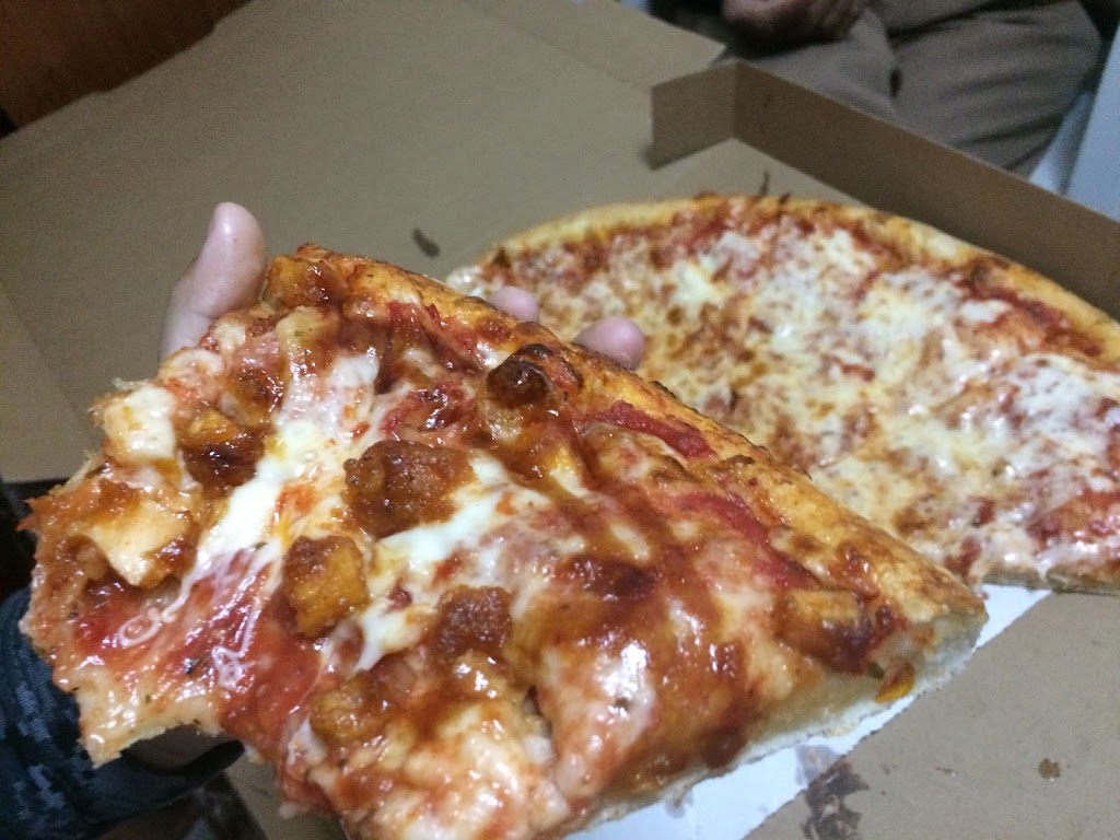 Medina Fried Chicken & Pizza