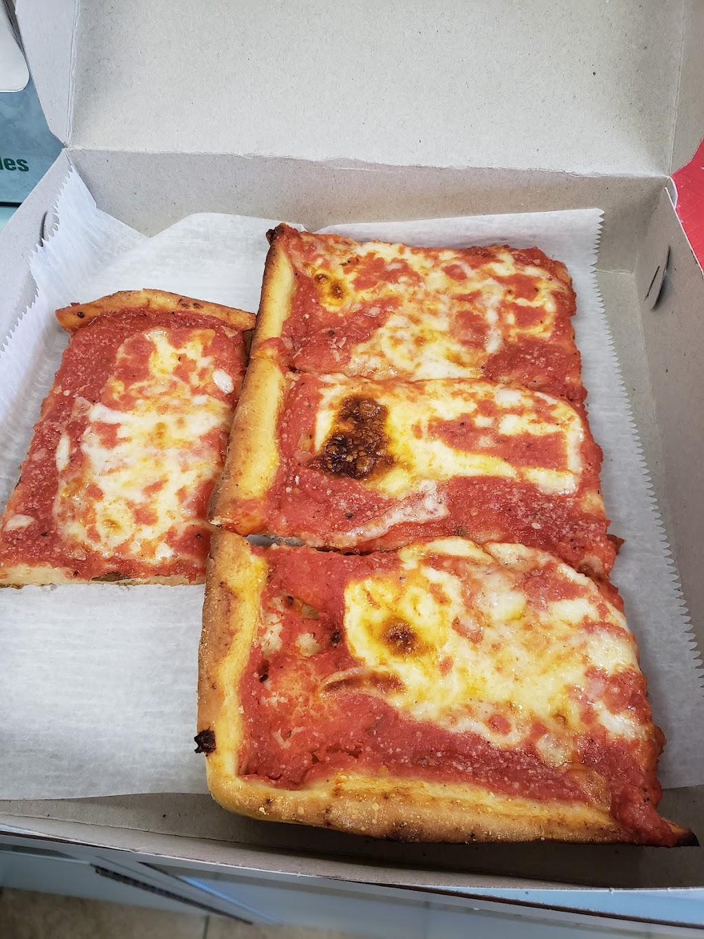 Pizza Supreme, Garden City, NY