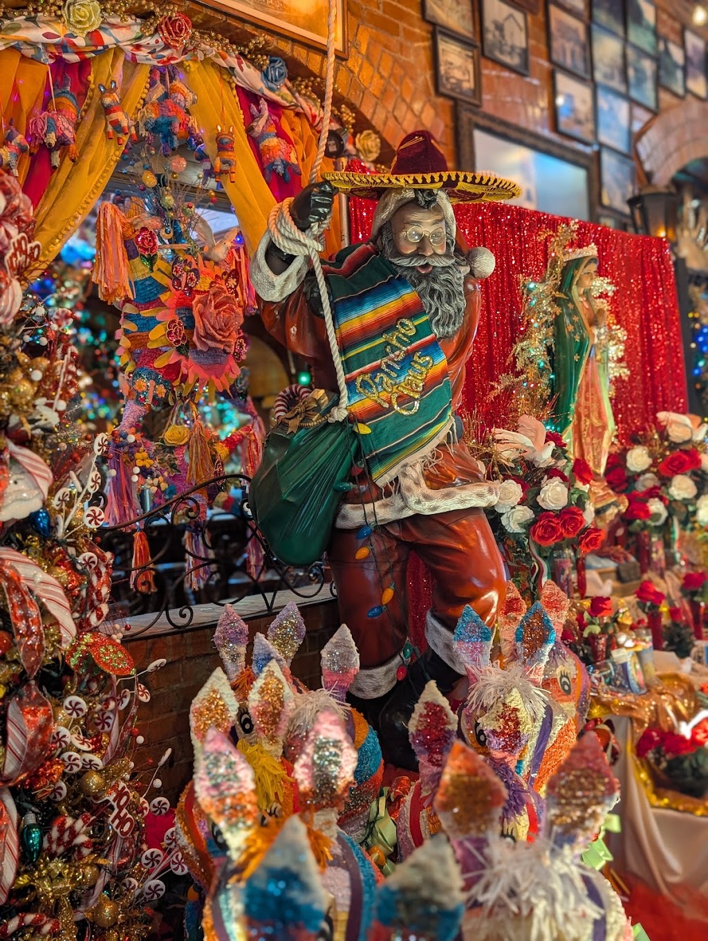 Mi Tierra Cafe & Bakery