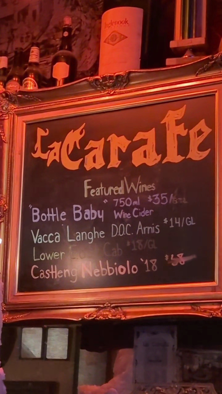 La Carafe