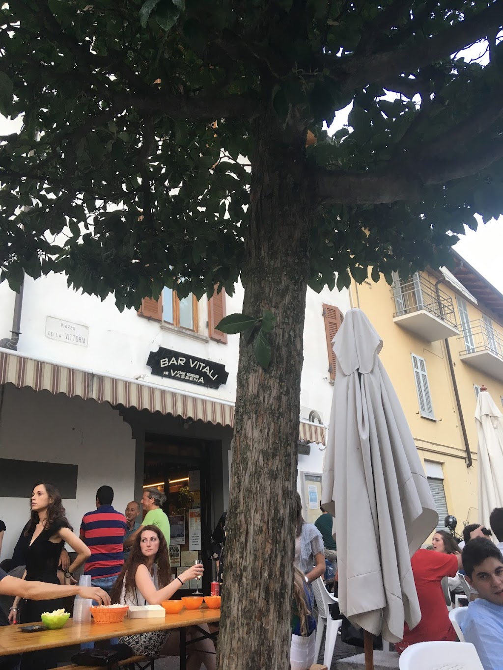 Bar Vitali, Lecco