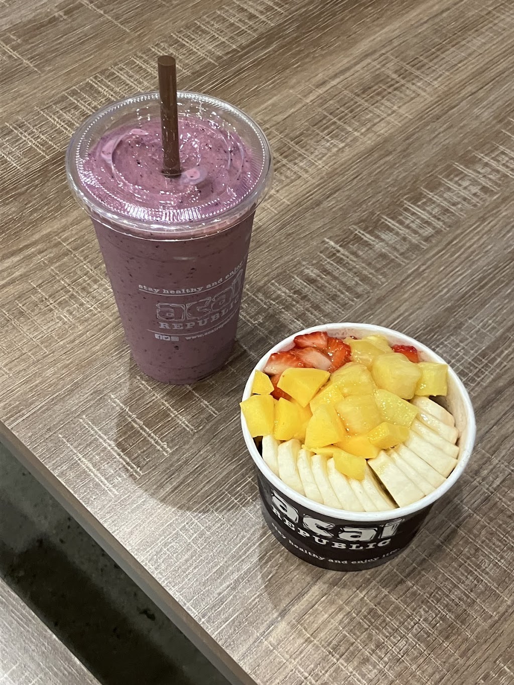 Acai Republic, Costa Mesa, CA
