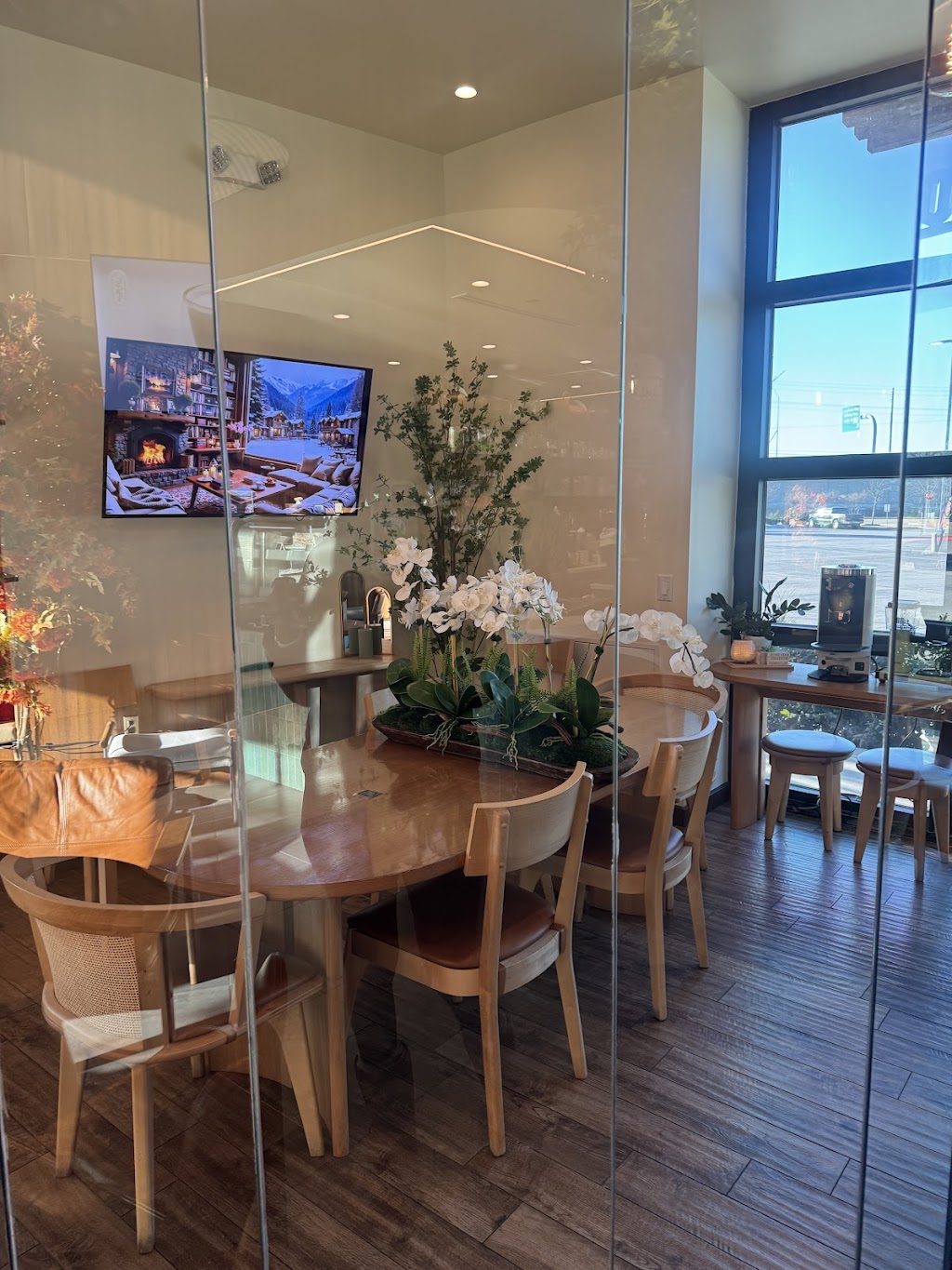 Escape 360 Cafe