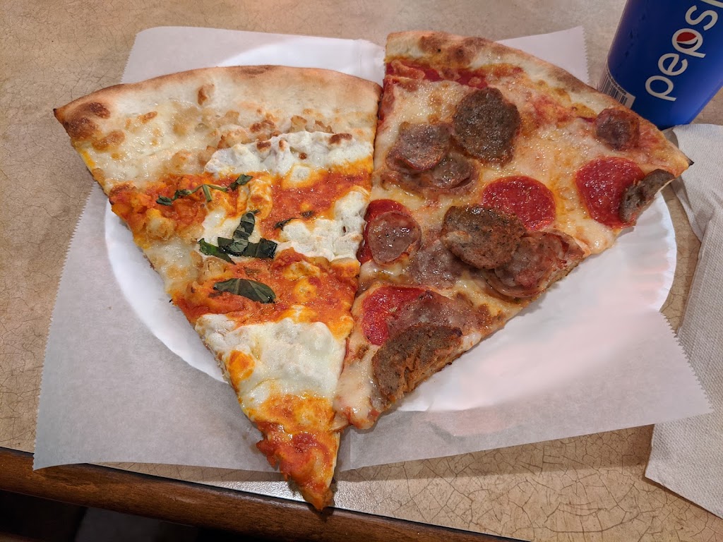 Paesan's Pizza, Latham, NY