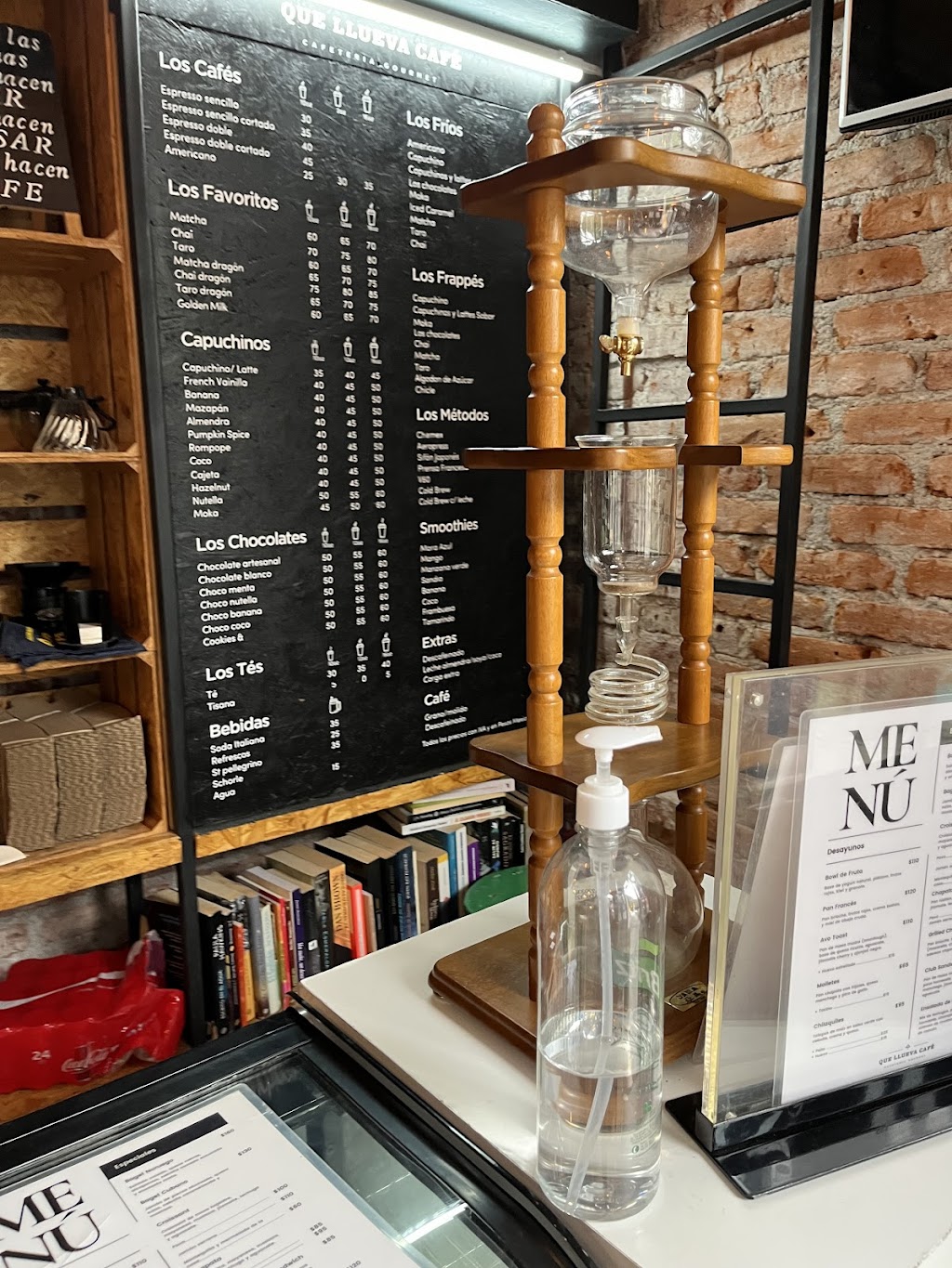 Que Llueva Café