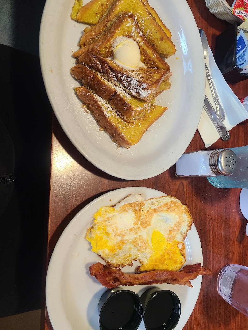Corki's Kitchen & Bakery, Fontana, CA