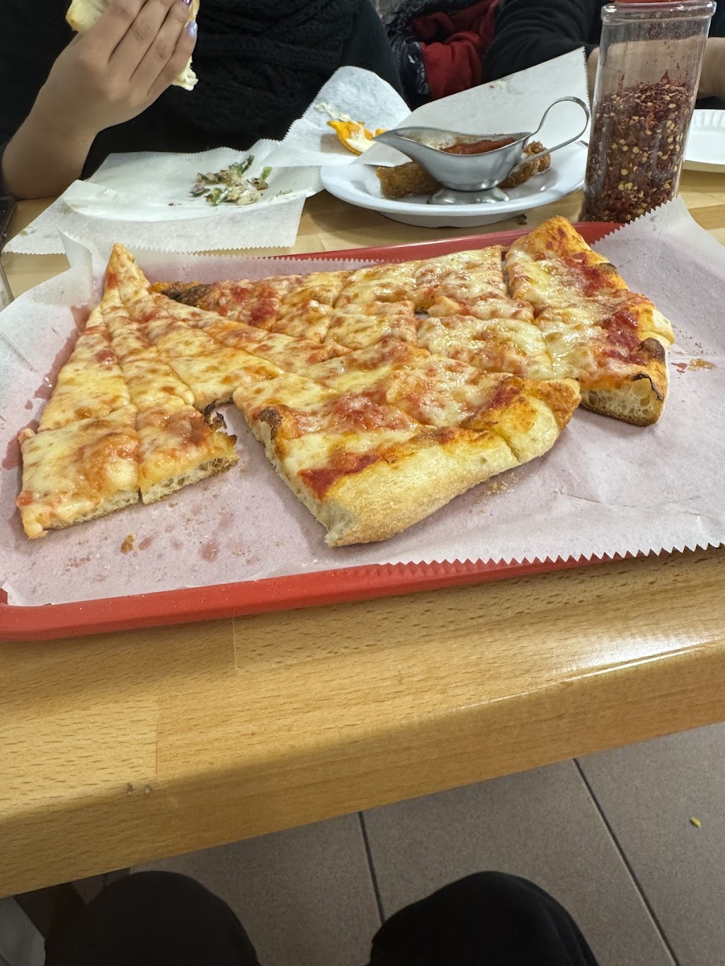 Carlo’s Pizzeria